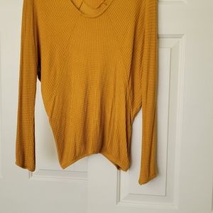 Cute Gold sweater top